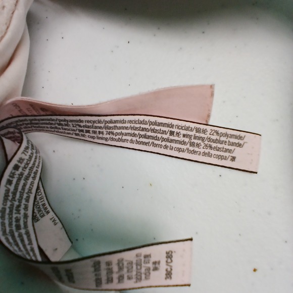 Victorias Secret Body By Victoria No Wire T-Shirt Bra Beige 38C - Picture 5 of 8